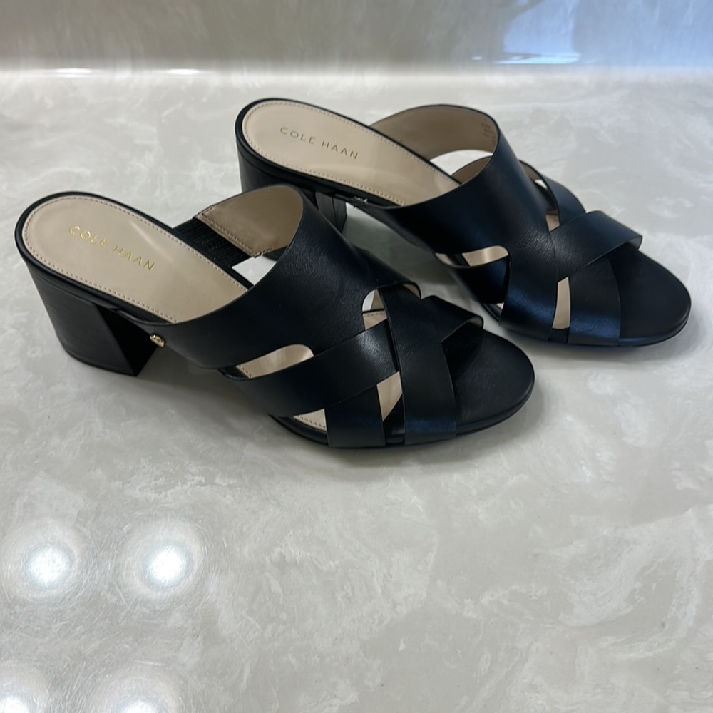 Black heels Size 9